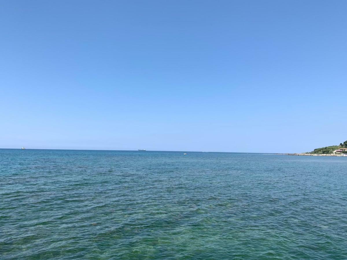 Hotel Ferrara Durrës Eksteriør bilde