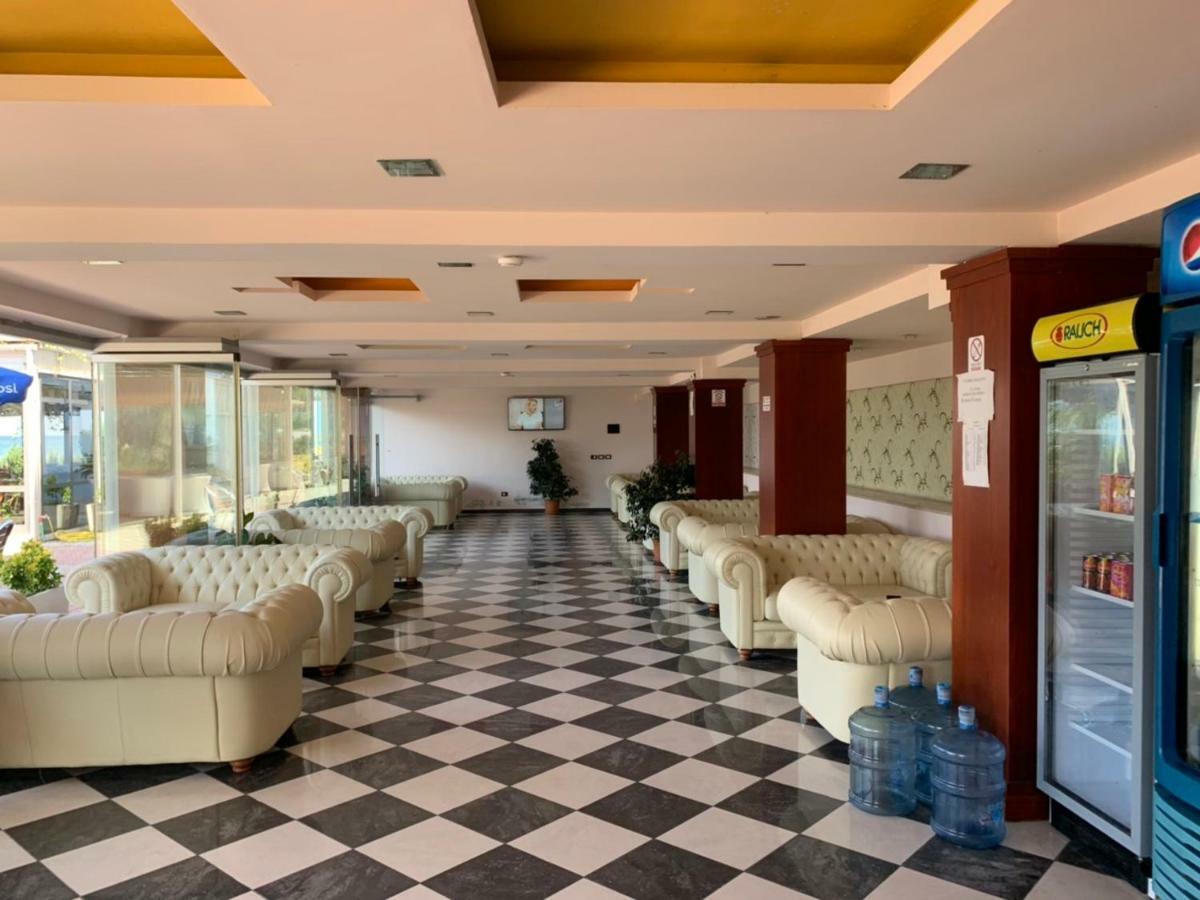 Hotel Ferrara Durrës Eksteriør bilde